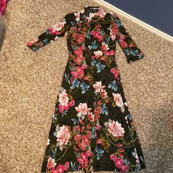 Dark green floral button down dress - Picture 1 of 1